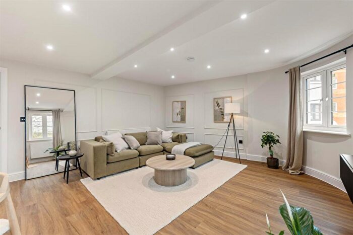 2 Bedroom Apartment For Sale In Home Suite Home, NN10