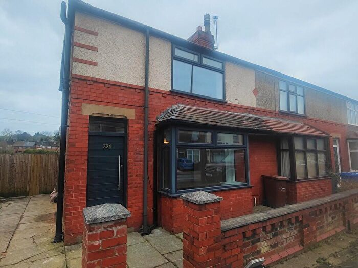 3 Bedroom End Of Terrace House To Rent In Preston Road, PR6