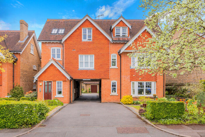 2 Bedroom Apartment To Rent In Hardwicke Road, Reigate, RH2