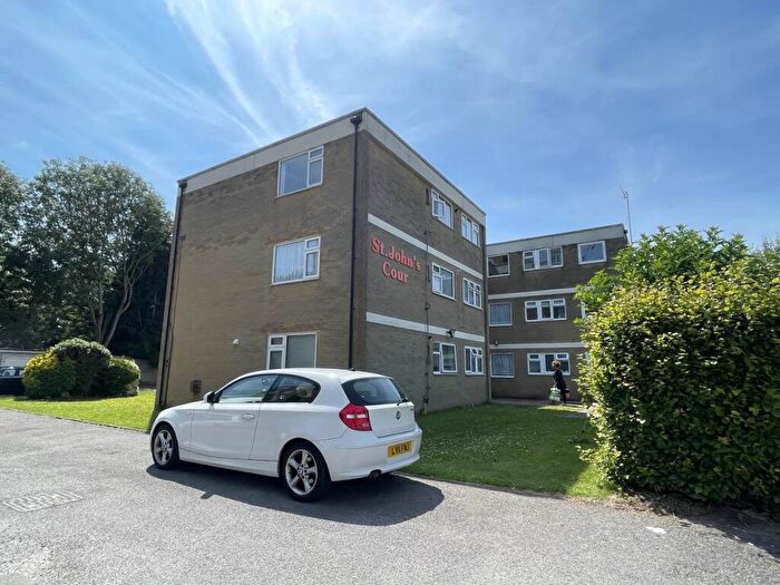 2 Bedroom Flat To Rent In St Johns Court, Penstone Park, Lancing, BN15