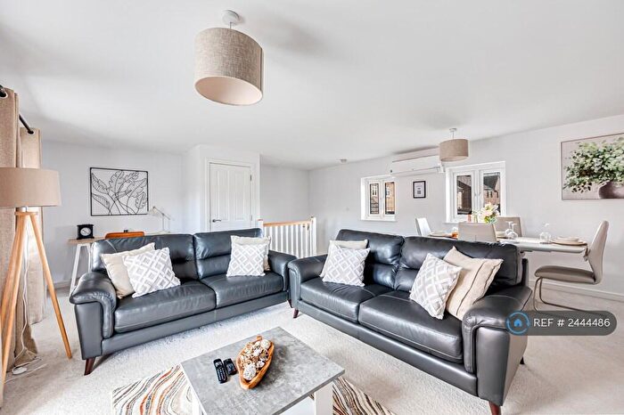 2 Bedroom Detached House To Rent In Pliny Lane, Fairfields, Milton Keynes, MK11