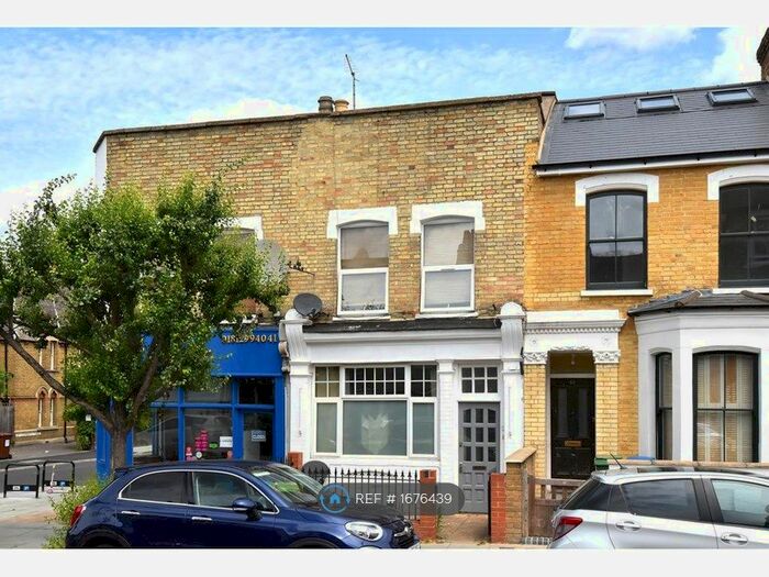 1 Bedroom Flat To Rent In North Cross Road, London, SE22