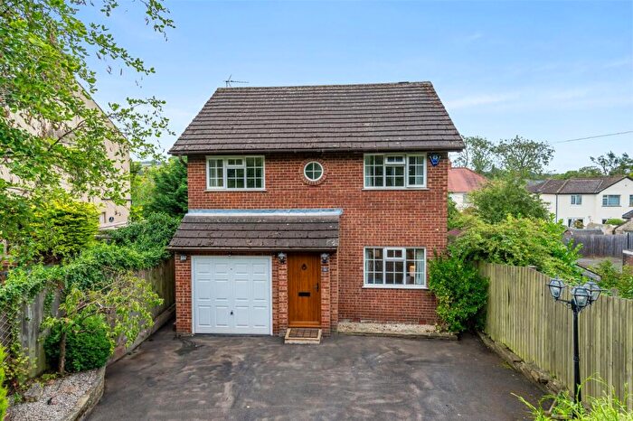4 Bedroom Detached House For Sale In Bradford Road, Menston, Ilkley, West Yorkshire, LS29