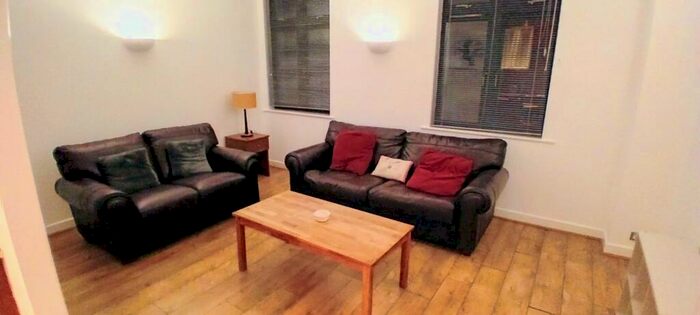 3 Bedroom Flat To Rent In Park Row, Leeds, Uk, LS1