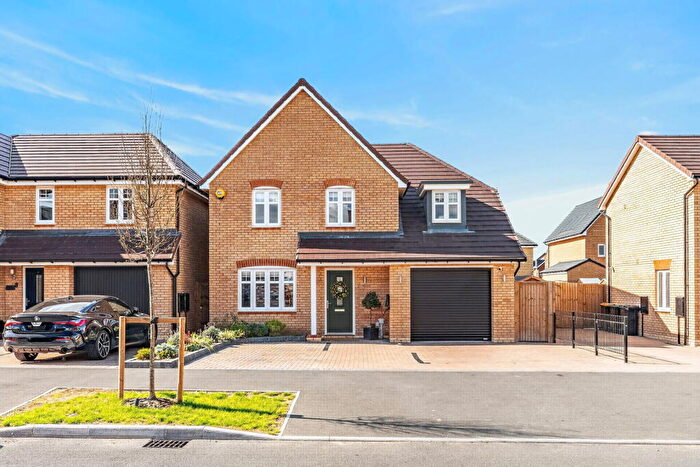 5 Bedroom Detached House For Sale In Primrose Drive, Wixams, MK42