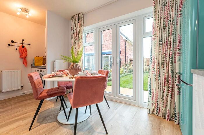 3 Bedroom Semi-Detached House For Sale In Wheatsheaf Road, Wimborne Minster, BH21