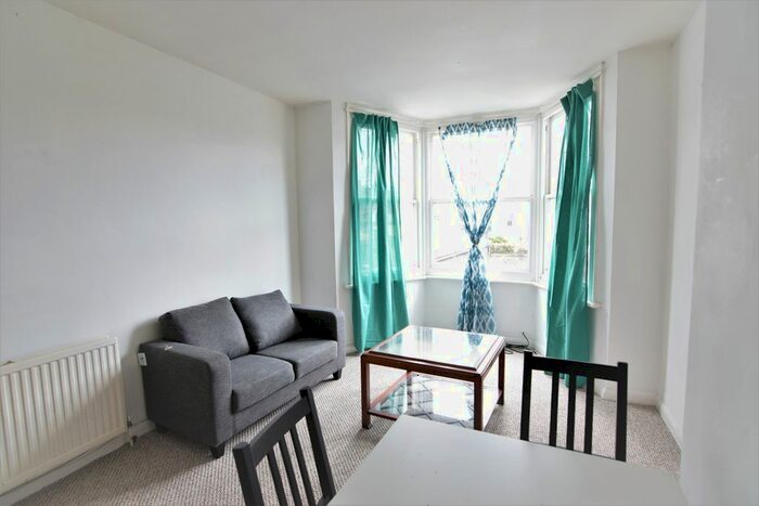 2 Bedroom Flat To Rent In Boundary Road, Hove, BN3