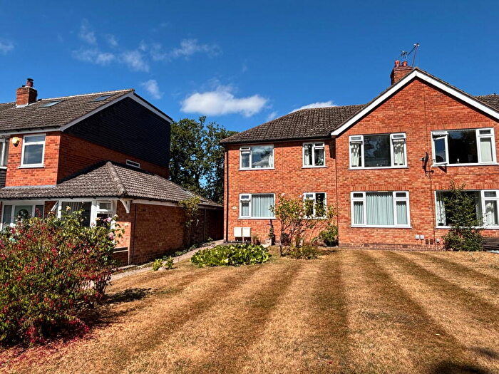 2 Bedroom Maisonette To Rent In Featherstone Crescent, Shirley, B90