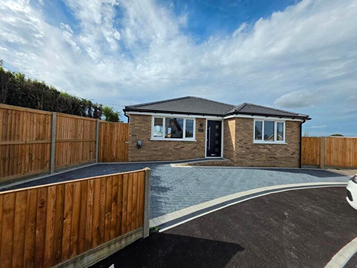 2 Bedroom Bungalow To Rent In Beechwood Close, Whitfield, Dover, CT16