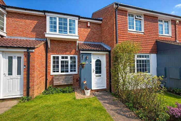 2 Bedroom Terraced House For Sale In Claverley Green, Luton, LU2
