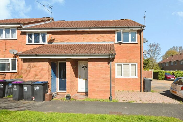 1 Bedroom Maisonette For Sale In The Paddock, Bishop's Stortford, CM23