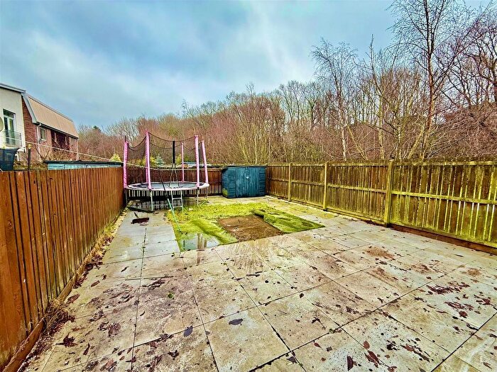 3 Bedroom Terraced House For Sale In Tynemouth Pass, Staithes, Gateshead, NE8