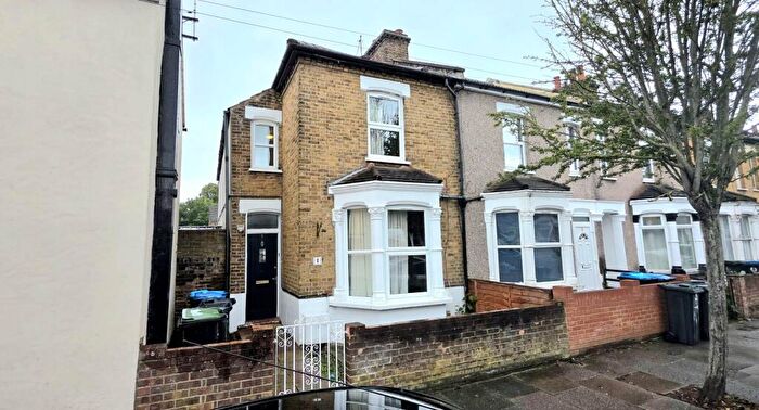 3 Bedroom End Of Terrace House For Sale In Denny Road, London, N9