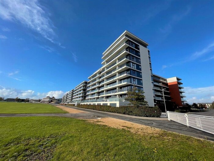 2 Bedroom Flat To Rent In Kingman Way, Newbury, RG14