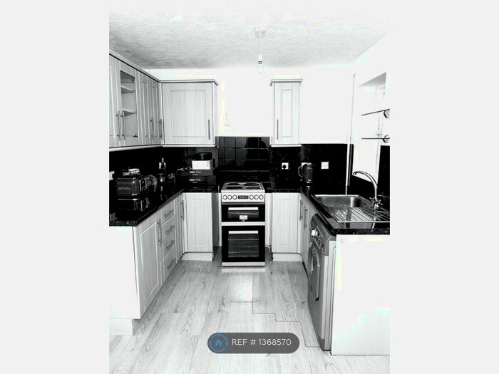 4 Bedroom Detached House To Rent In Clipper View, Birmingham, B16