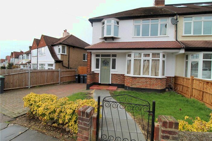 3 Bedroom Semi-Detached House To Rent In Greenview Avenue, Croydon, CR0