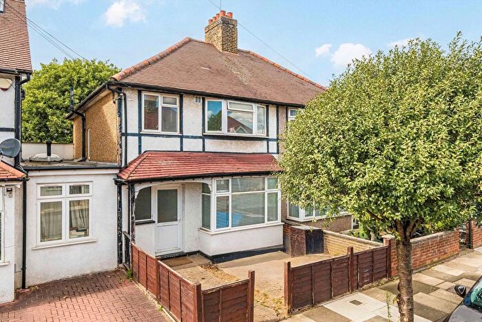 4 Bedroom Semi-Detached House To Rent In Russell Road, Twickenham, TW2