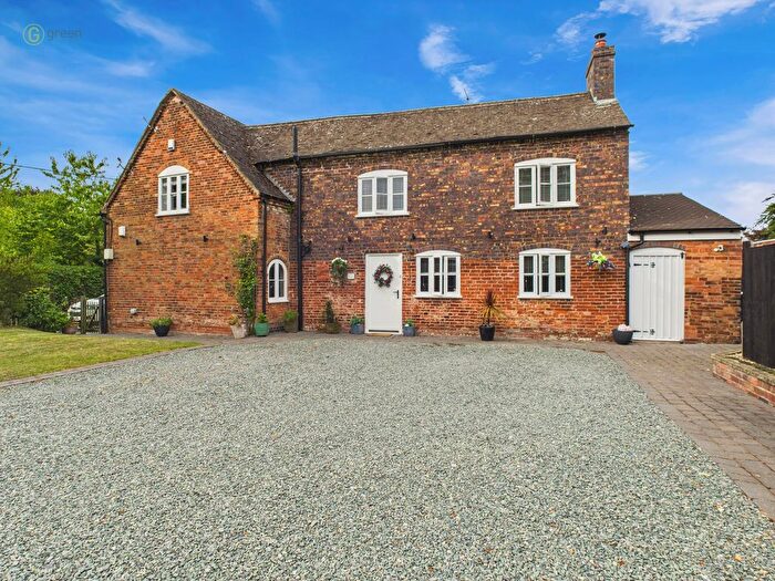 5 Bedroom Detached House For Sale In The Square, Elford, Tamworth, B79