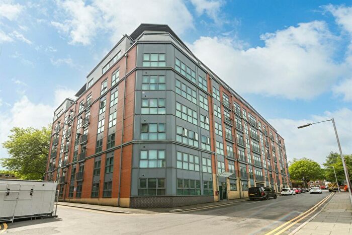 2 Bedroom Apartment To Rent In The Habitat, Woolpack Lane, Nottingham, NG1