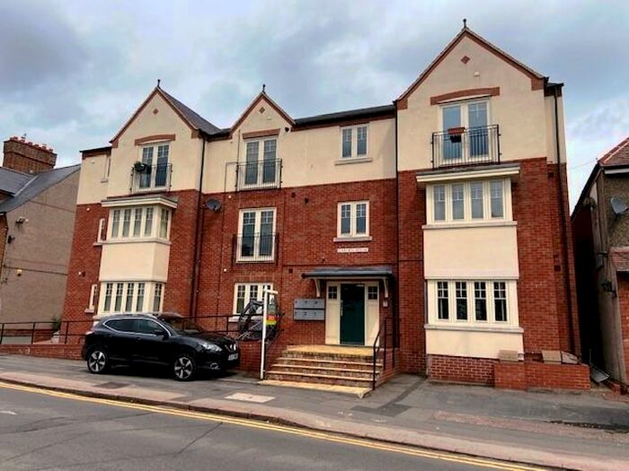 2 Bedroom Flat To Rent In Hillmorton Road, Rugby, CV22