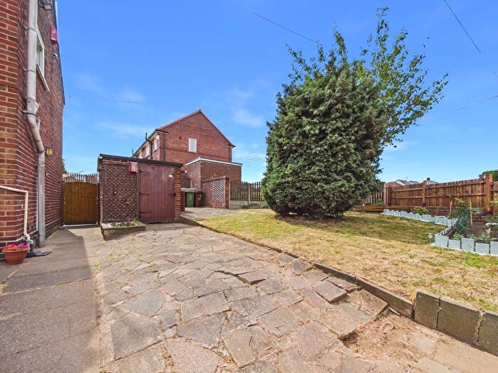3 Bedroom Semi-detached House For Sale In Lancaster Street, Castleford, WF10