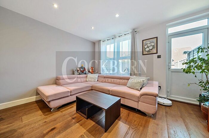 2 Bedroom Terraced House For Sale In Lonsdale Close, London, SE9