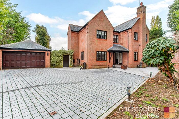 5 Bedroom Detached House For Sale In Broomer Place, Cheshunt, Waltham Cross, Hertfordshire, EN8
