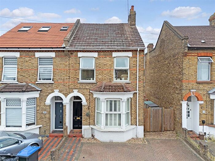 3 Bedroom Property For Sale In Park Road, Enfield, EN3