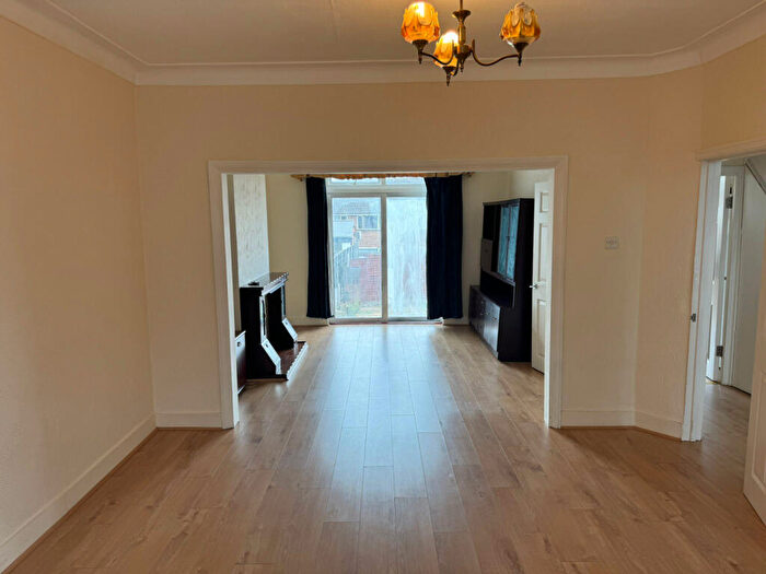 3 Bedroom Terraced House To Rent In , IG4