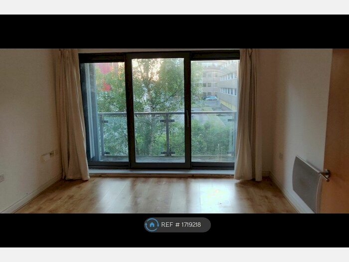 1 Bedroom Flat To Rent In Ashleigh Court, Watford, WD17