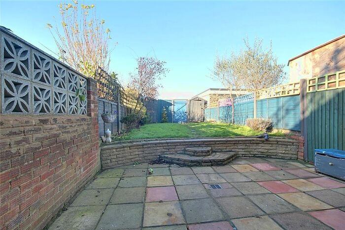3 Bedroom Terraced House To Rent In Baker Street, Enfield EN1