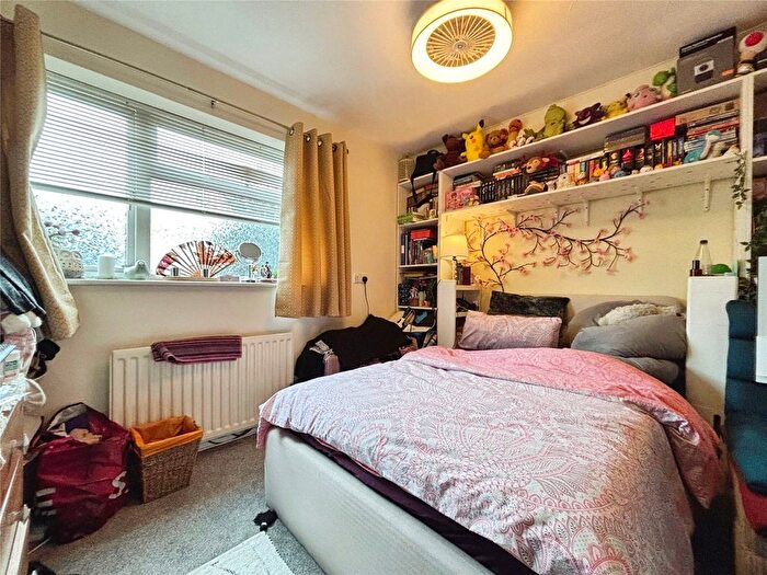 2 Bedroom Maisonette For Sale In Little Heath Road, Tilehurst, Reading, RG31 - Photo 6