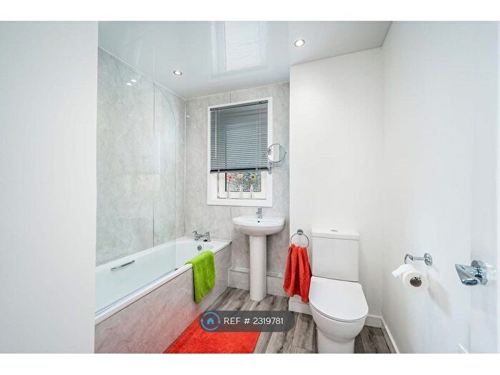 3 Bedroom Flat To Rent In Cowgate, Tayport, DD6