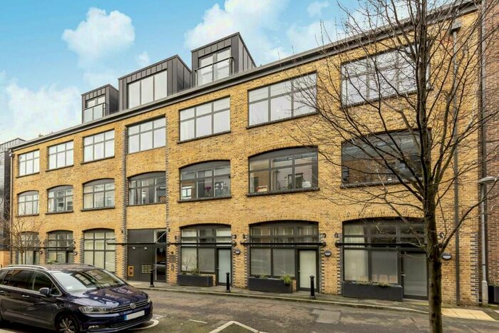 2 Bedroom Flat To Rent In Charles Street, London, N19