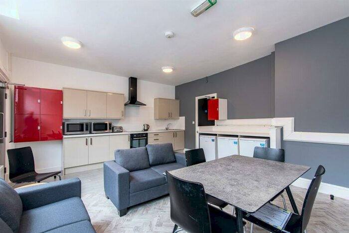 5 Bedroom Apartment To Rent In Flat B, Bridlesmith Walk, NG1