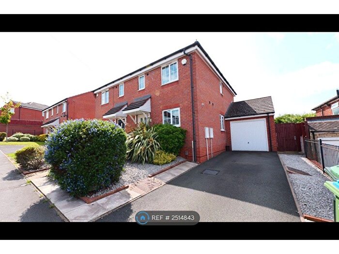 3 Bedroom Semi-Detached House To Rent In Regent Road, Tividale, Oldbury, B69