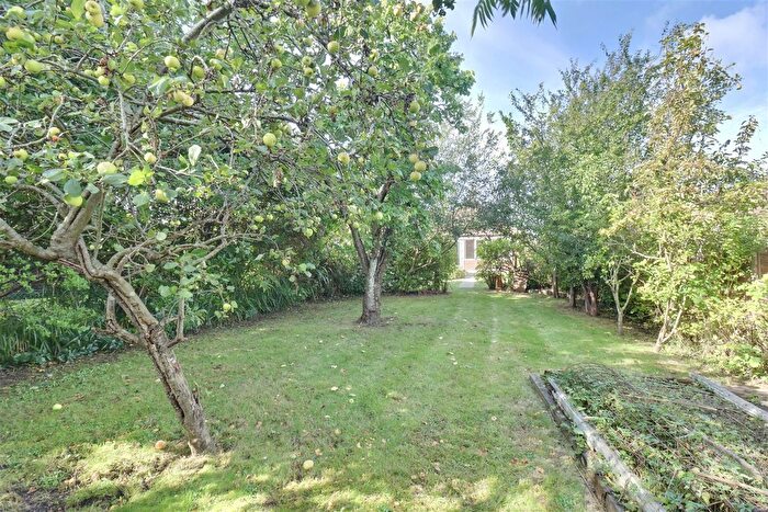 2 Bedroom Bungalow For Sale In South Road, Drayton, Portsmouth, PO6