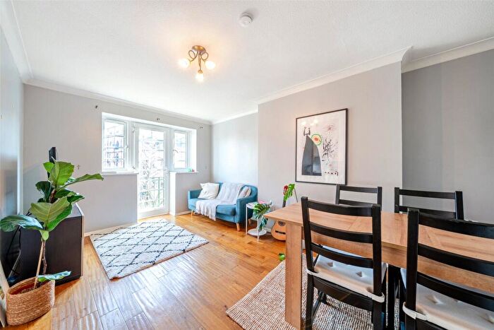 2 Bedroom Apartment For Sale In Acorn Walk, Rotherhithe Street, Rotherhithe, SE16