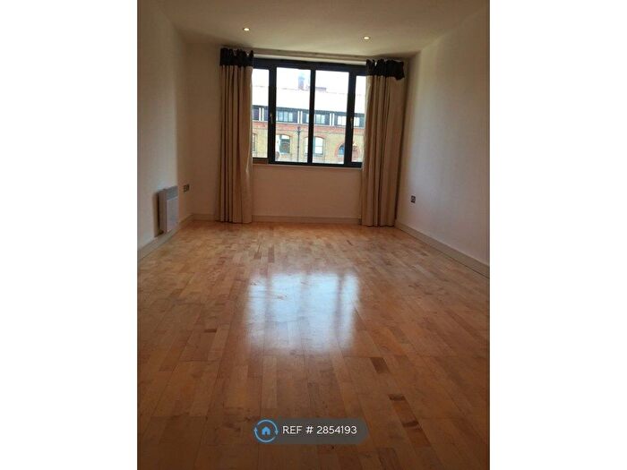 2 Bedroom Flat To Rent In Bow Connection, London, E3