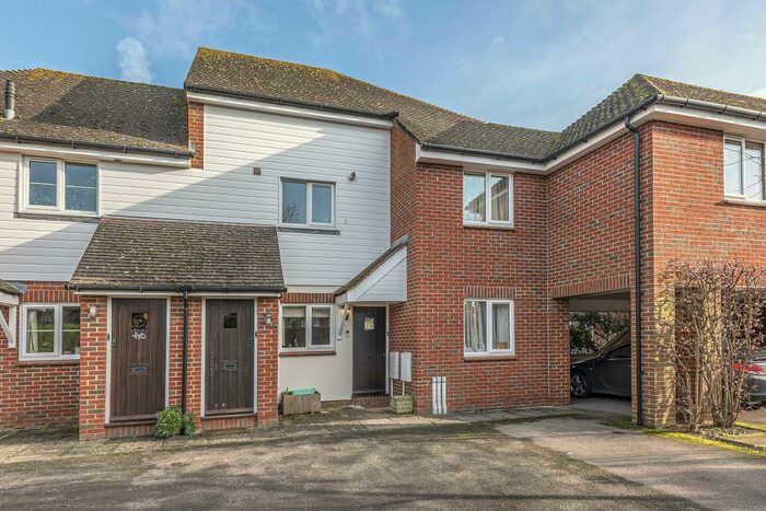 2 Bedroom Apartment To Rent In North Quay, Abingdon, OX14