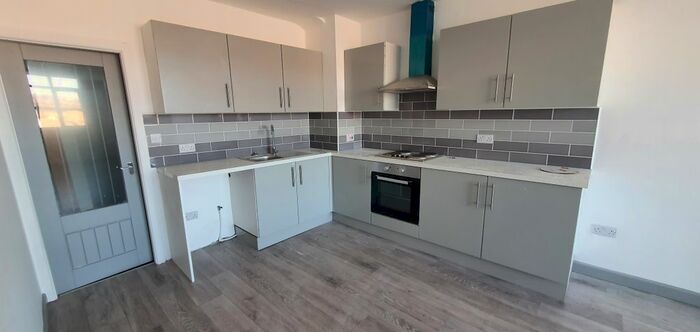 1 Bedroom Flat To Rent In Leeds Road, Bradford, BD3