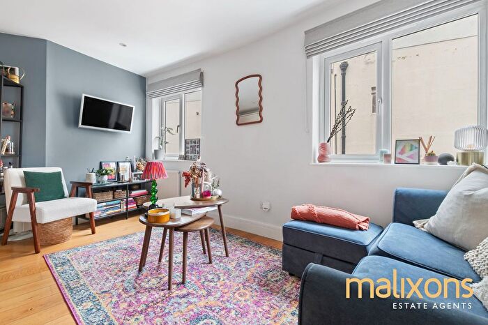 1 Bedroom Flat For Sale In Sibthorp Road, Mitcham, CR4