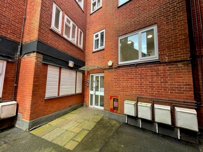 2 Bedroom Flat To Rent In Town Centre, IP1