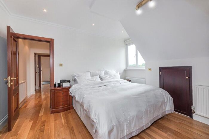 2 Bedroom Flat To Rent In Redington Road, Hampstead, NW3