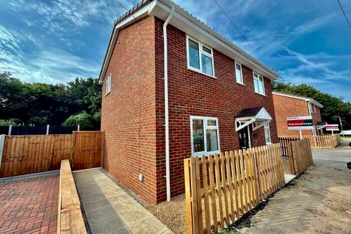 2 Bedroom Semi-Detached House To Rent In Bournebridge Close, Brentwood, CM13