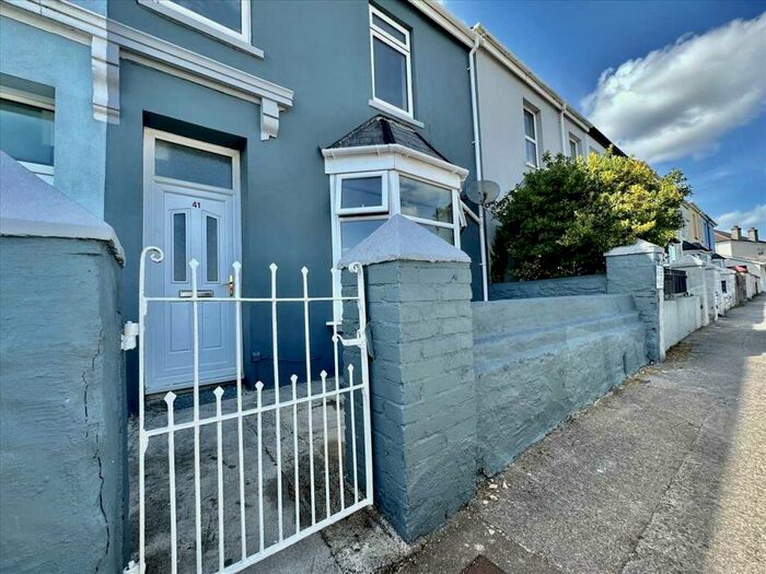 3 Bedroom House To Rent In Meavy Avenue, Plymouth, Crownhill, PL5
