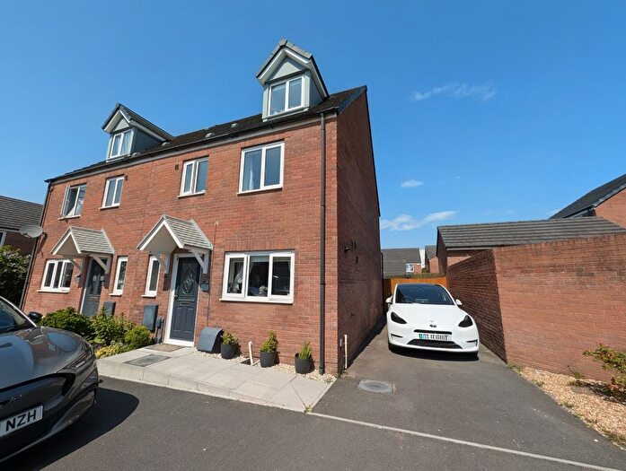 4 Bedroom Semi-Detached House To Rent In Cefn Adda Close, Newport, NP20
