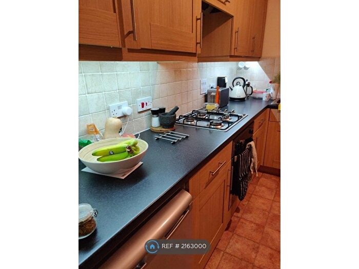 2 Bedroom Terraced House To Rent In Calver Close, Penryn, TR10