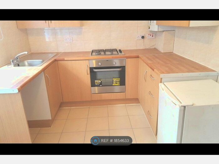 3 Bedroom Terraced House To Rent In Eastbournia Avenue, London, N9