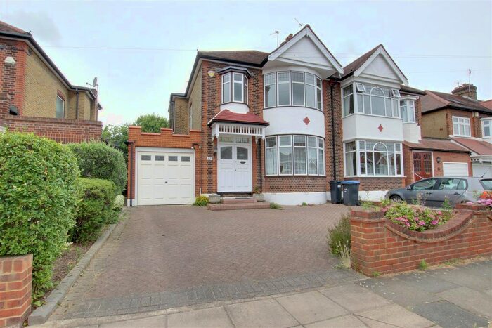 3 Bedroom Semi-Detached House To Rent In Landra Gardens, London, N21